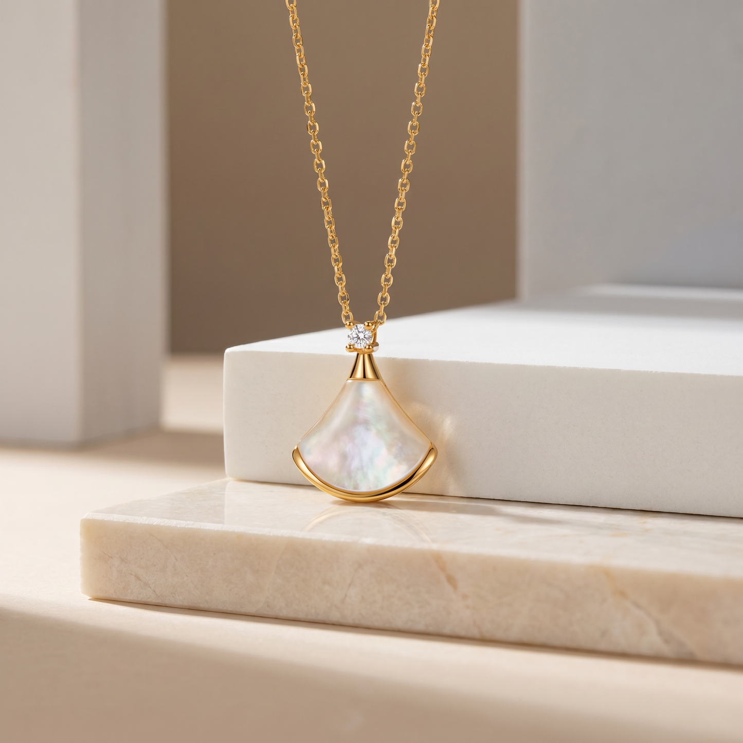 S925 Sterling Silver White Mother-of-Pearl Fan Necklace | 18K Gold Plated |
