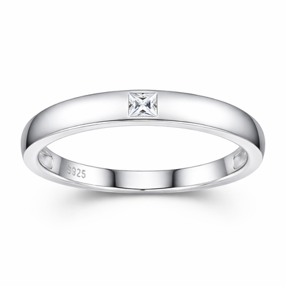 Ring Silver Engraved With Top-quality Moissanite S925 Silver With Electroplated Platinum.