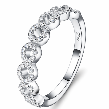 Ring Moissanite Luxurious Jewelry Made Of S925 Silver With Electroplated Platinum.