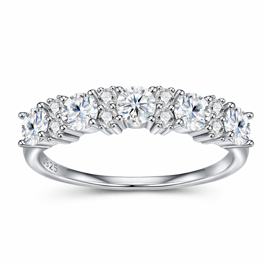 Ring Featuring Top-quality Moissanite, Made Of S925 Silver Electroplated With Platinum.