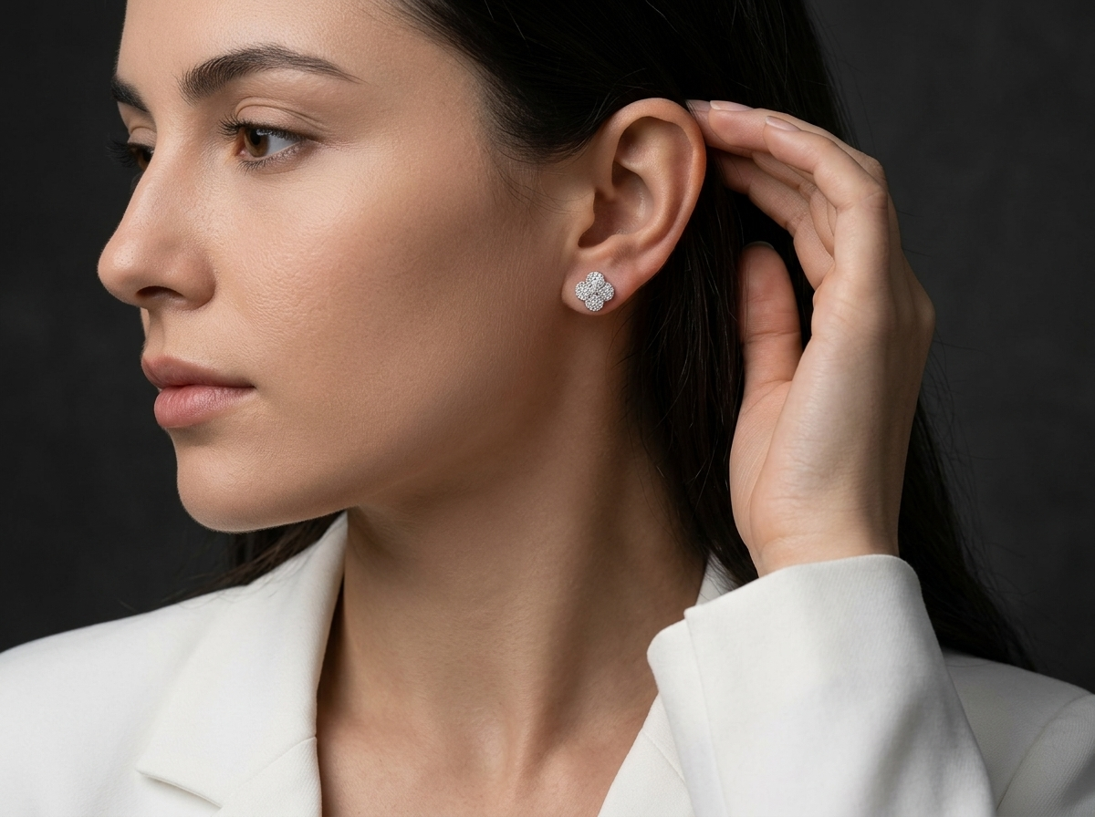 Jewelry Earrings  Luxurious  Featuring Top-quality Moissanite Inlays, Made Of S925 Silver Electroplated With Platinum.
