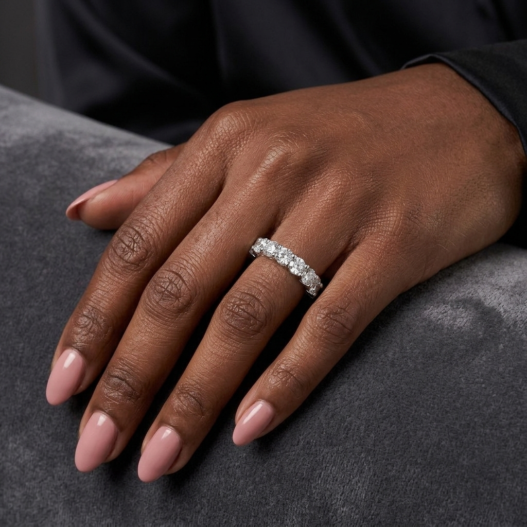 Ring Featuring Top-quality Moissanite, Made Of S925 Silver Electroplated With Platinum.
