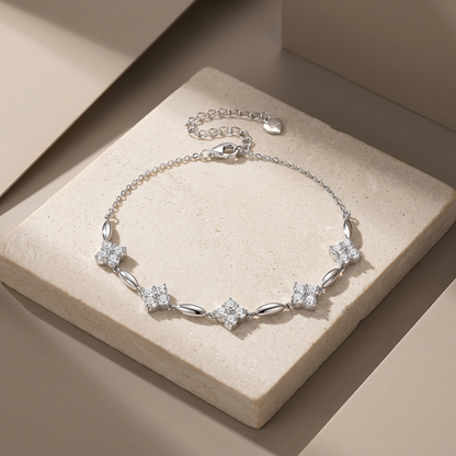 Four-leaf clover Bracelet fashion and versatile S925 silver