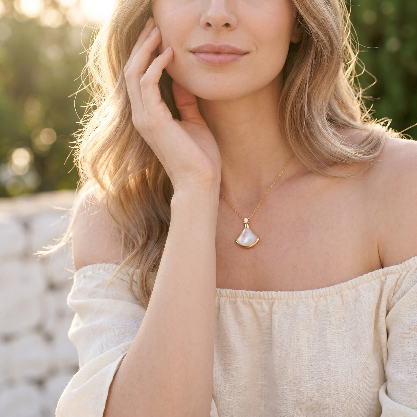 S925 Sterling Silver White Mother-of-Pearl Fan Necklace | 18K Gold Plated |
